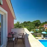Villa May *