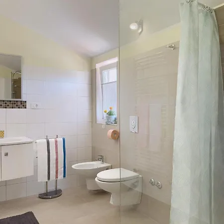 Vakantiehuis Villa May Poreč