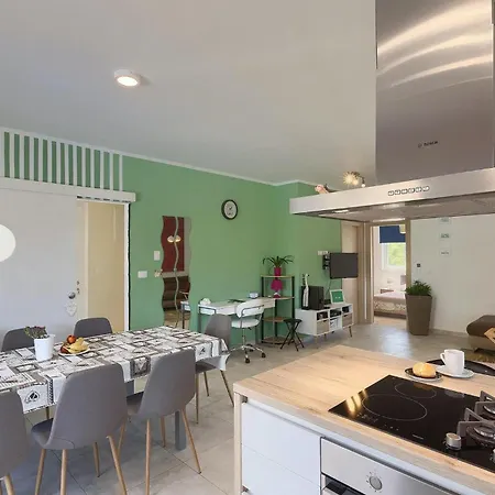 Villa May Vakantiehuis *