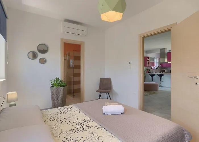 Villa May Σπίτι διακοπών Πόρετς